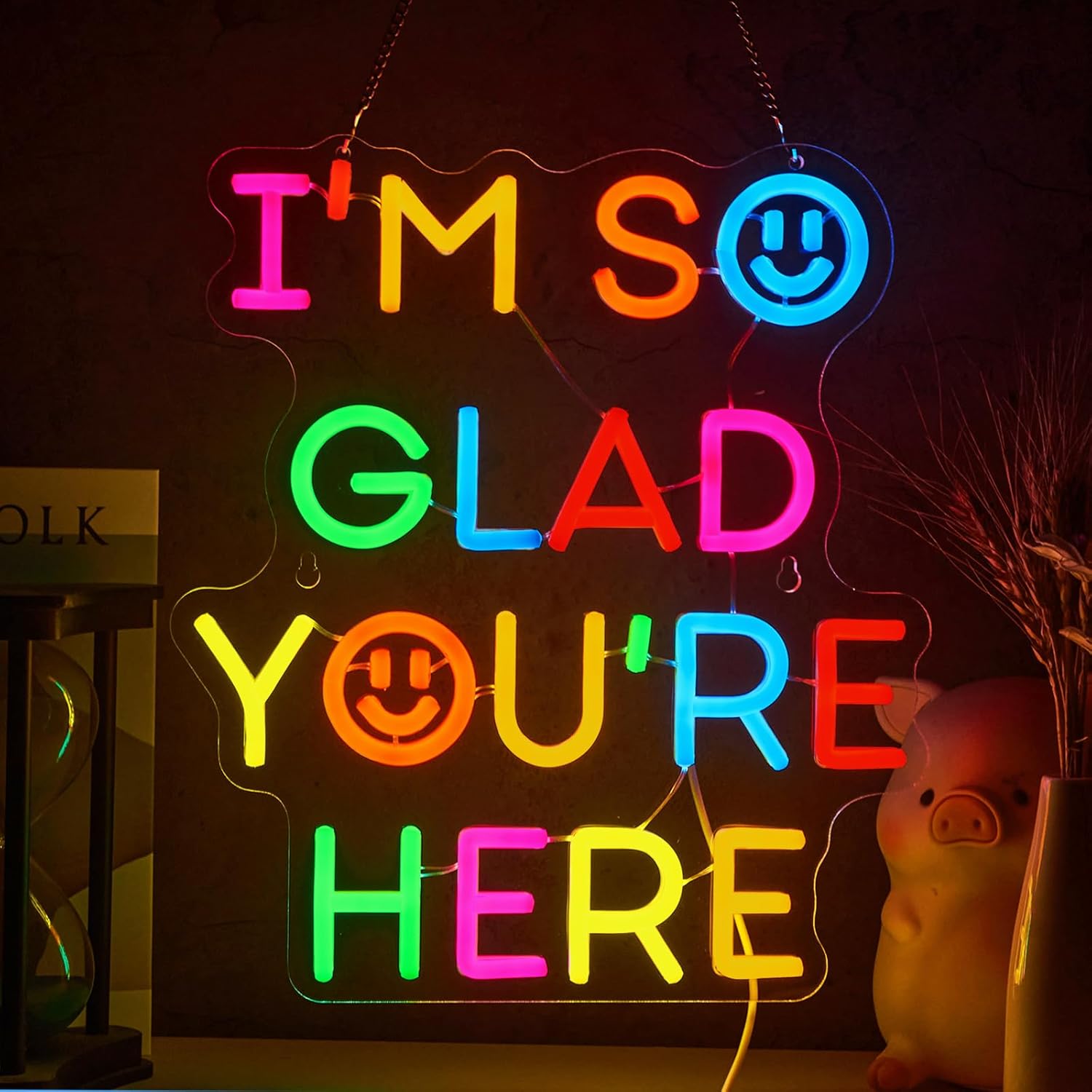 Lighting Decor For Room - ﻿ لافتة نيون مكتوب عليها 'أنا