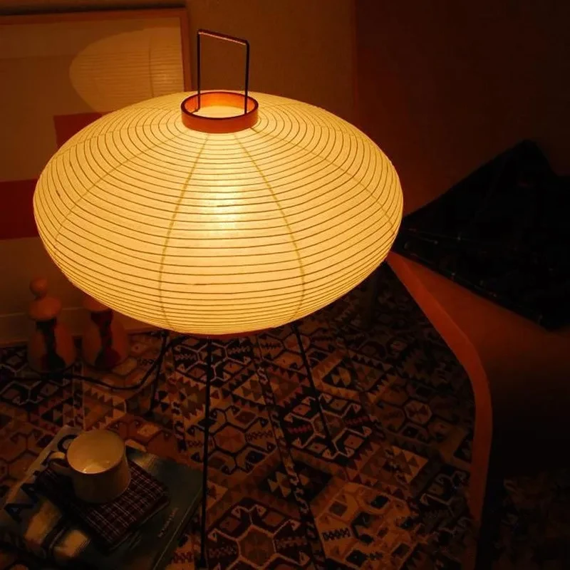 مصباح أرضي ياباني وابي سابي نو - مراجعة Floor Lamp Tripod وسعره