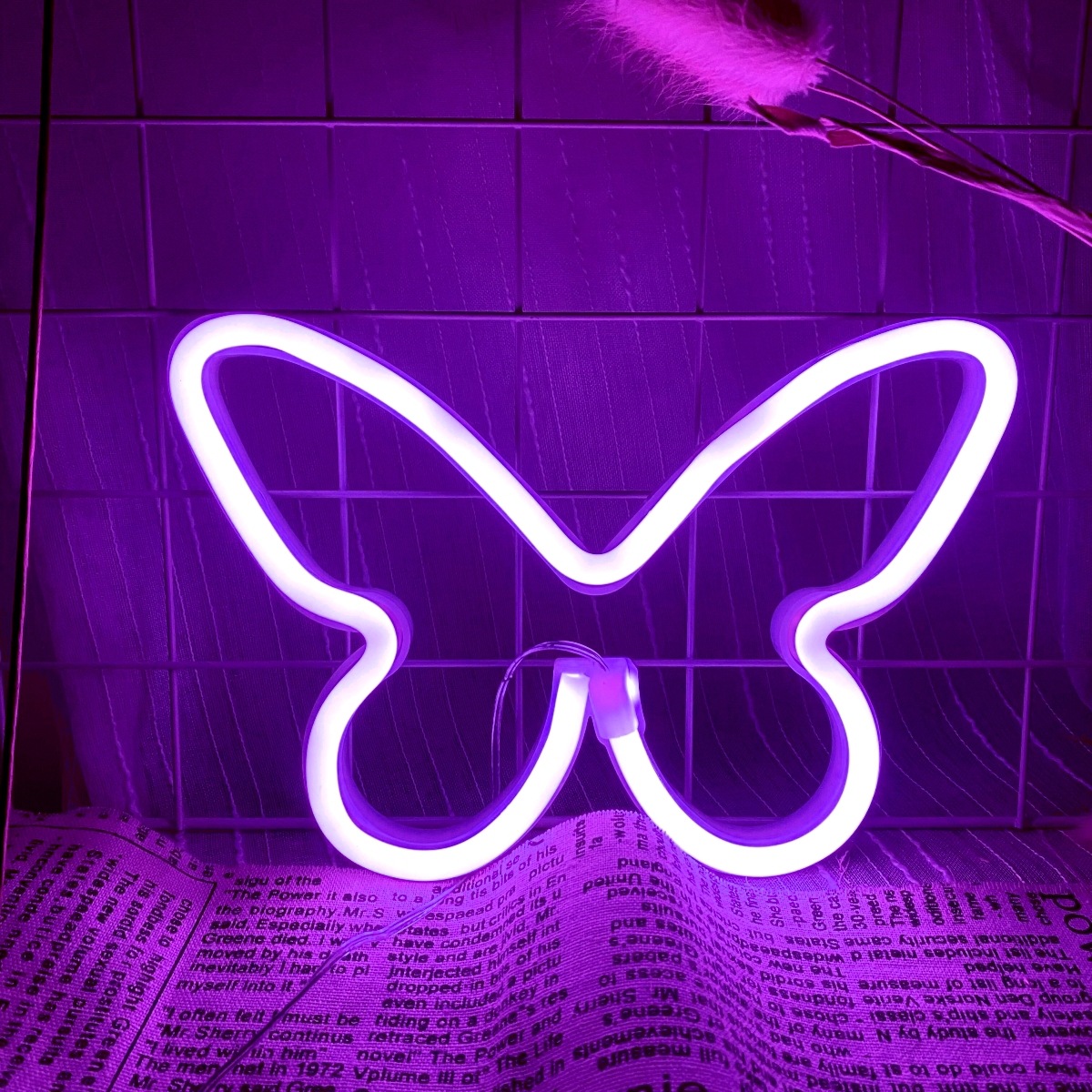 أضواء نيون على شكل فراشة LED،  - مراجعة Foyer Lighting Wall Decor وسعره