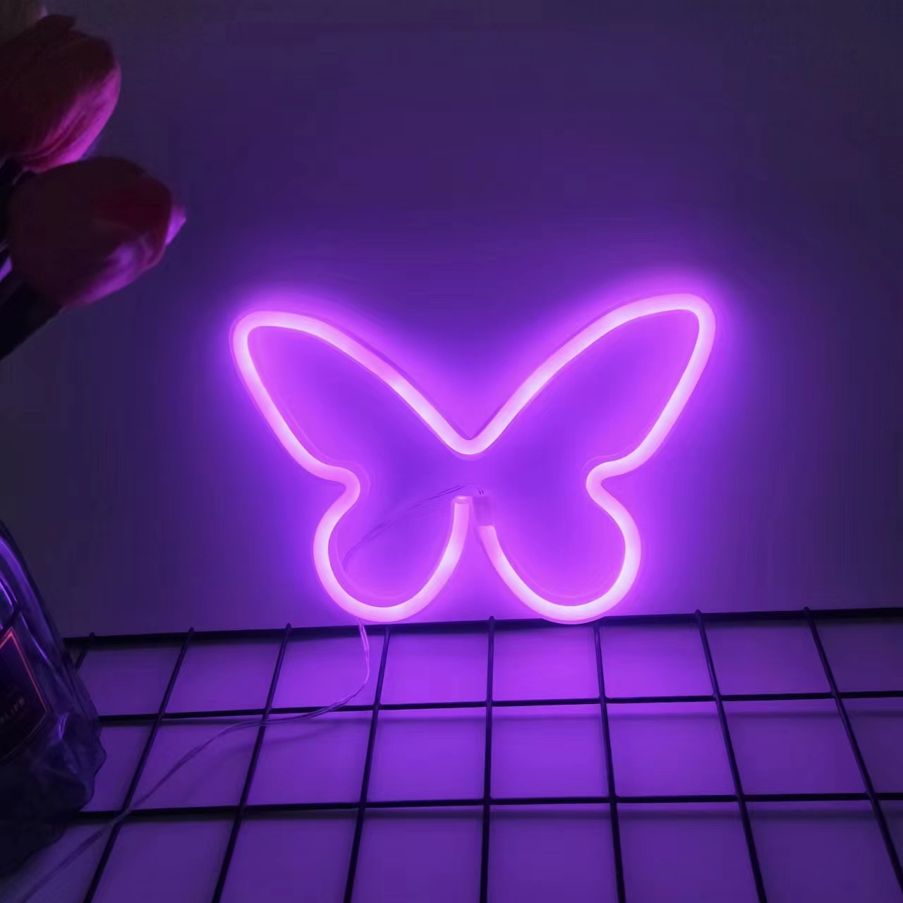 أضواء نيون على شكل فراشة LED،  - مراجعة Foyer Lighting Wall Decor وسعره