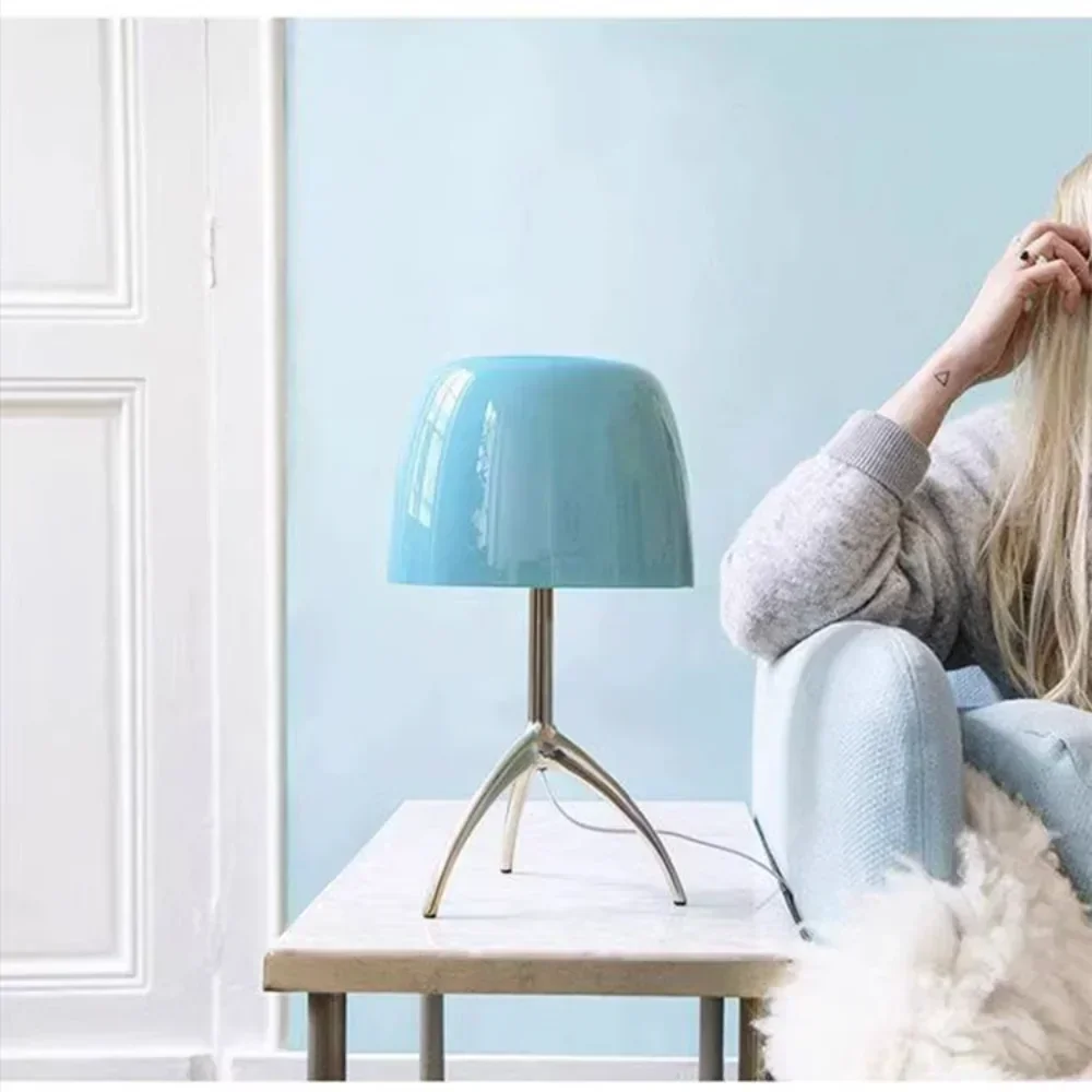 مصباح طاولة زجاجي إيطالي عتيق، - مراجعة Floor Lamp Tripod وسعره