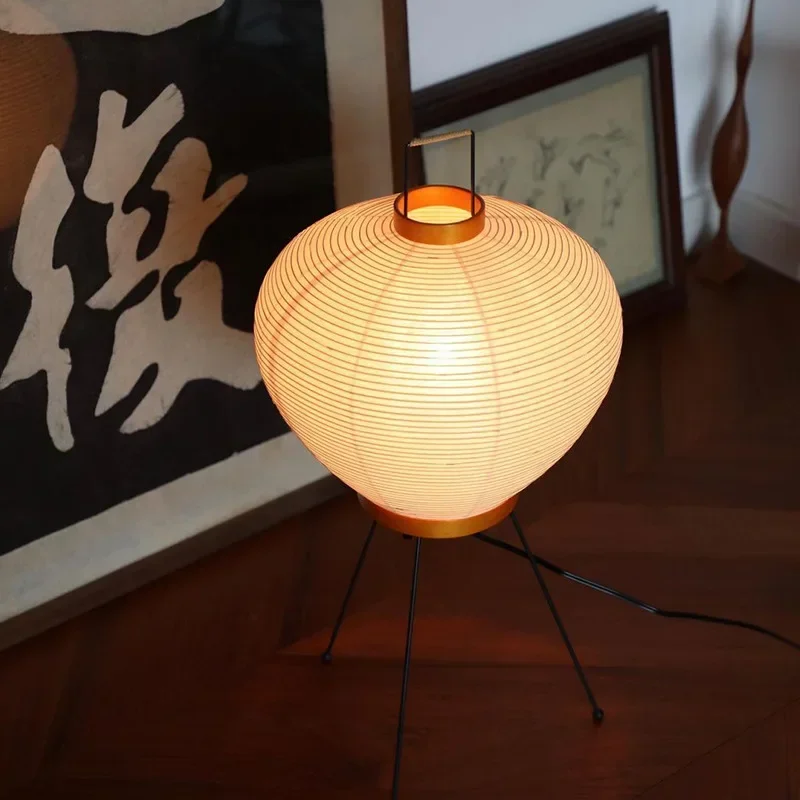 اليابانية Akari Noguchi الأرز  - مراجعة Floor Lamp Tripod وسعره